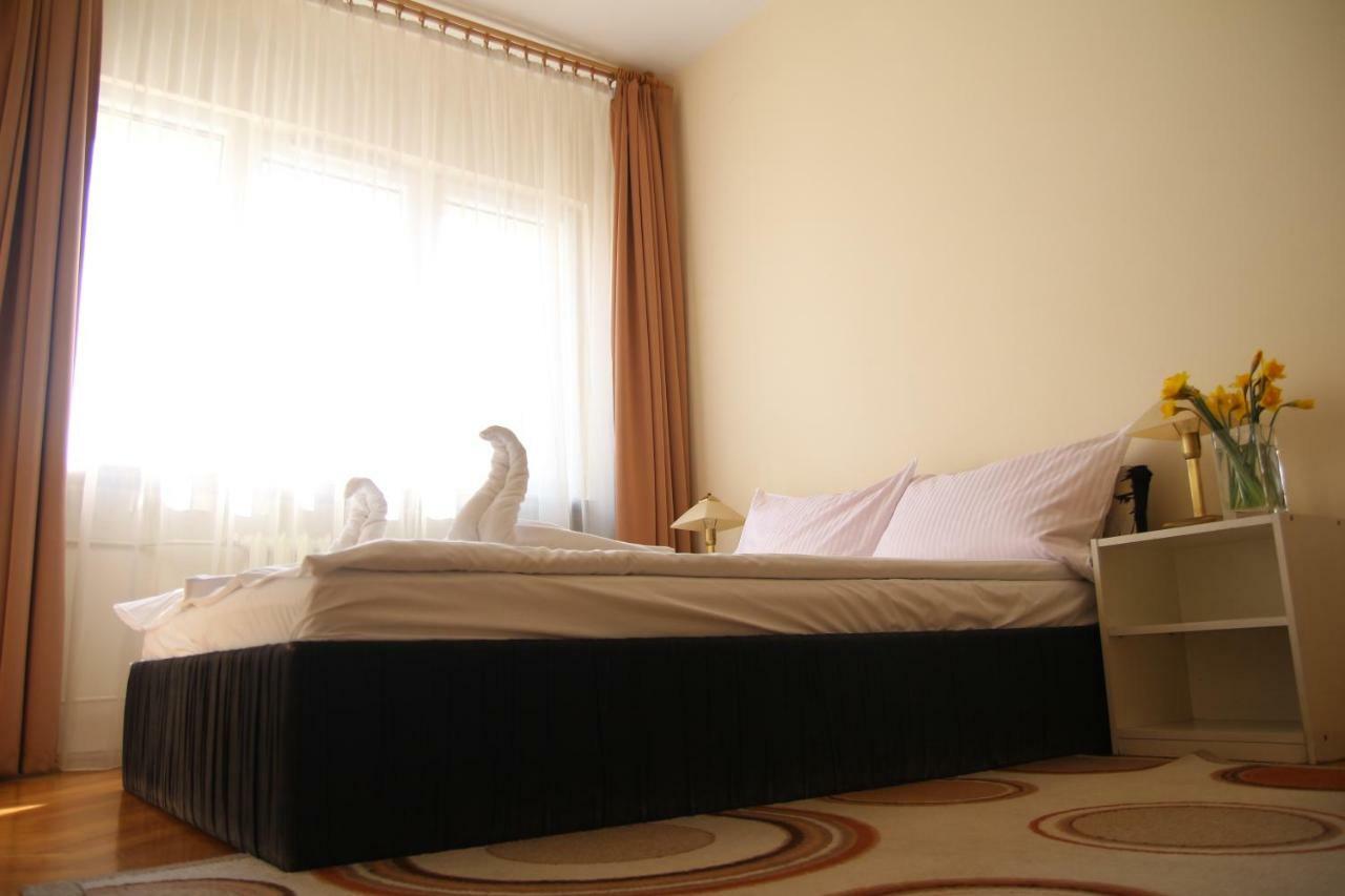 Hotel Ratuszowy Włocławek Exteriör bild